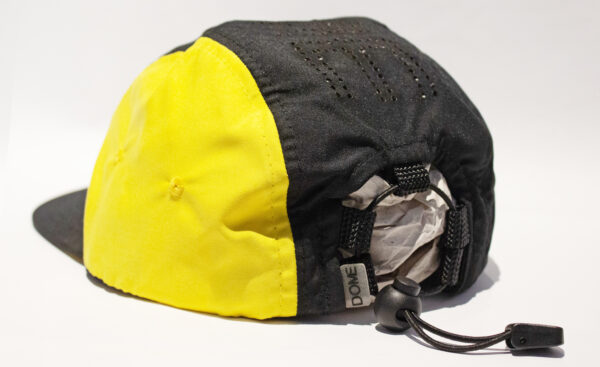 Boné DOME 3 Panel Laser Black/Yellow